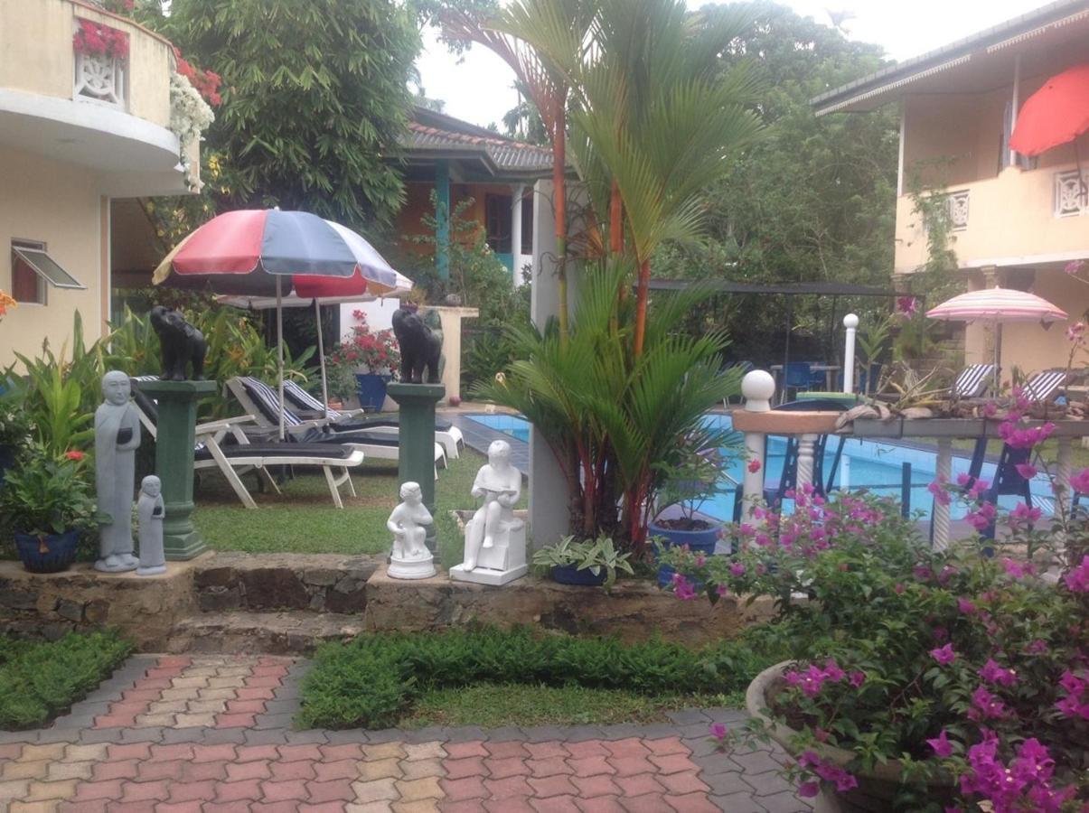 Hilda Guest House Hikkaduwa Ngoại thất bức ảnh