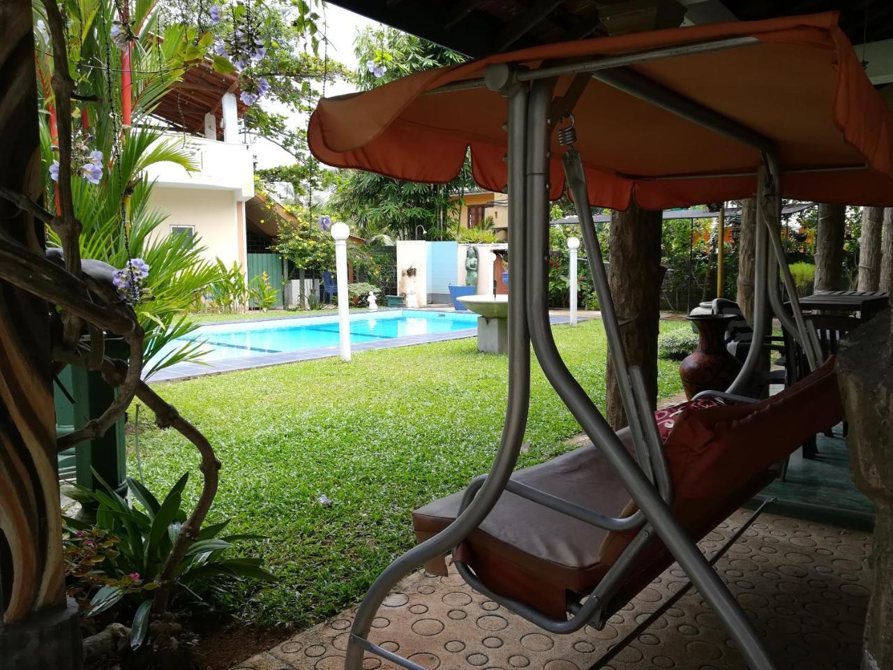 Hilda Guest House Hikkaduwa Ngoại thất bức ảnh